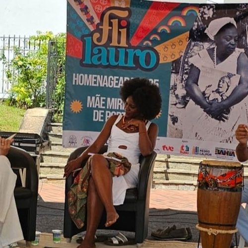 Ana Cecília Ferreira participou de mesa literária na Flilauro 2025